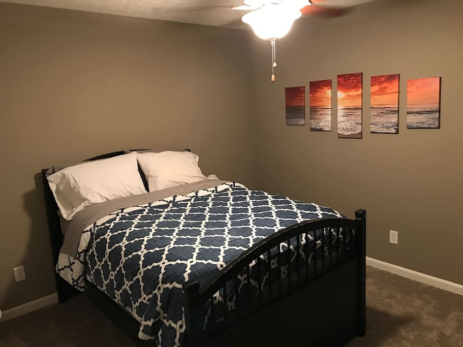 Bedroom pic 2