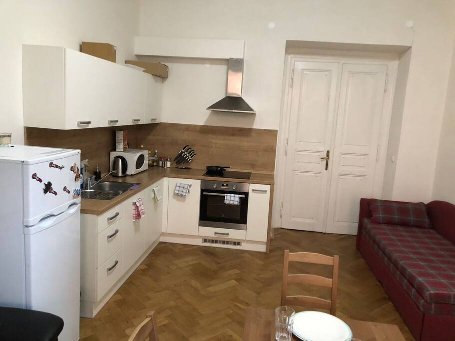 kitchen and common place