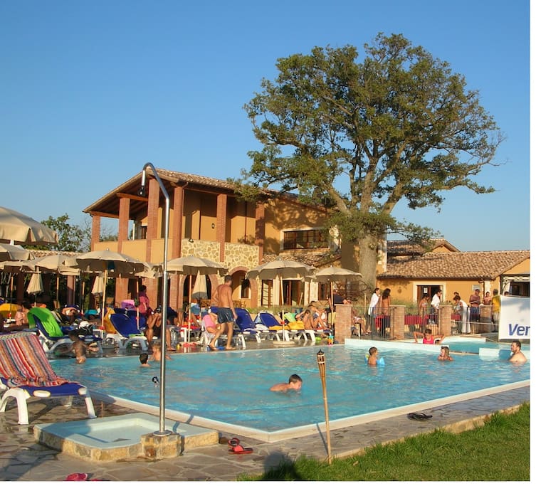 Piscina e Piscina con Idromassaggio