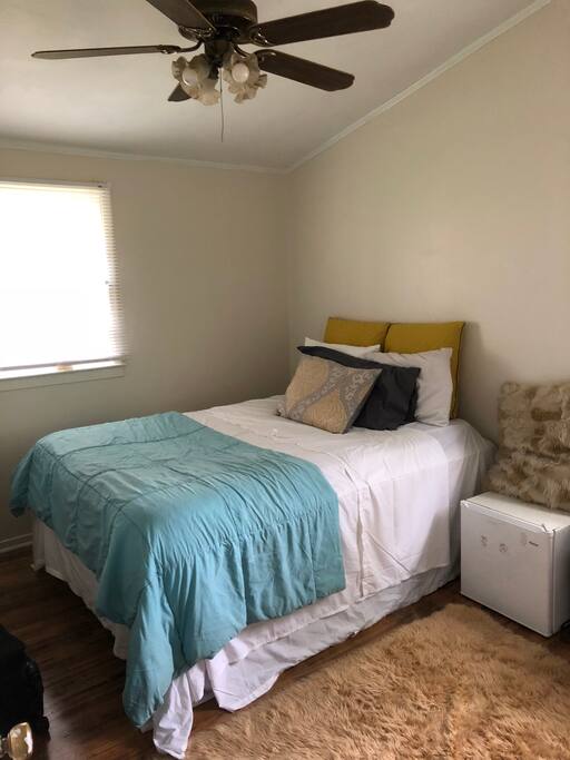 Guest Quarters. Brand new Bloomingdales Mattress and pillows. Mini fridge with snacks and beverages at an additional cost. Steamer for your clothes. No nightstand or head board yet but I’m working on it