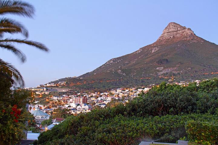 CampsBay Villa, large pool, by beach, view, garden gallery image 5