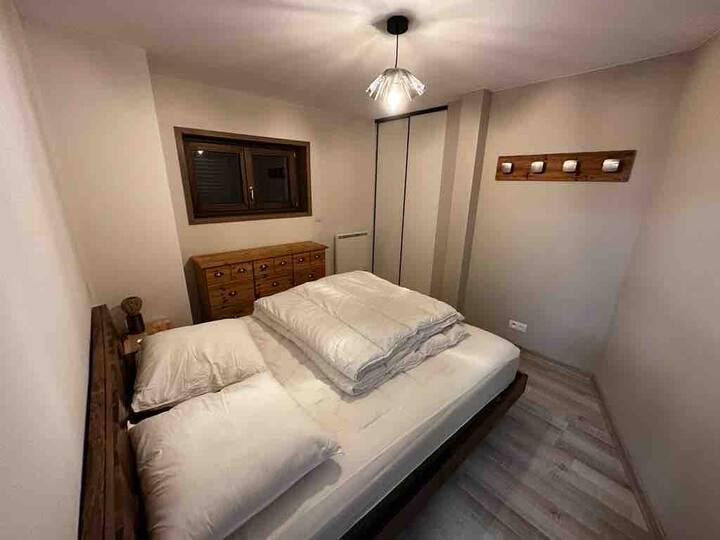 საძინებელი 1