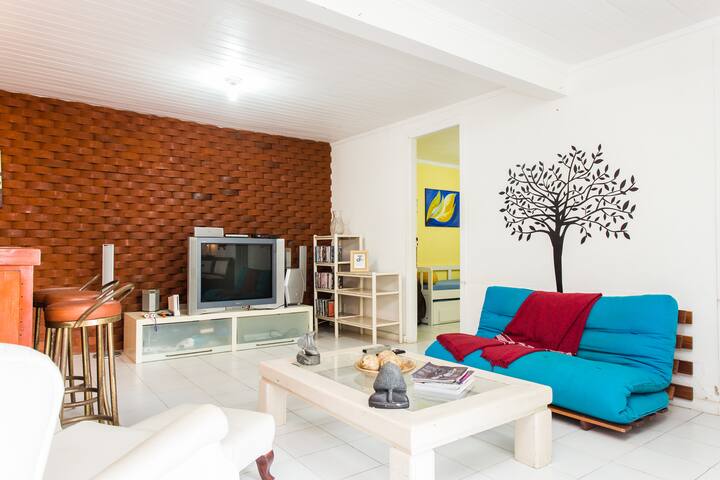 2BR Cosy Apt w/Pool in Santa Teresa