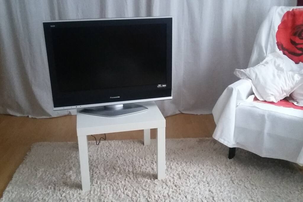 Flachbild TV mit Kabelanschluss