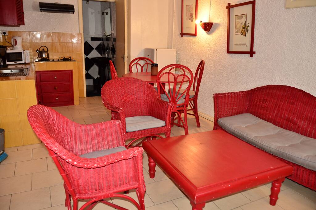 Le rouge et .........
