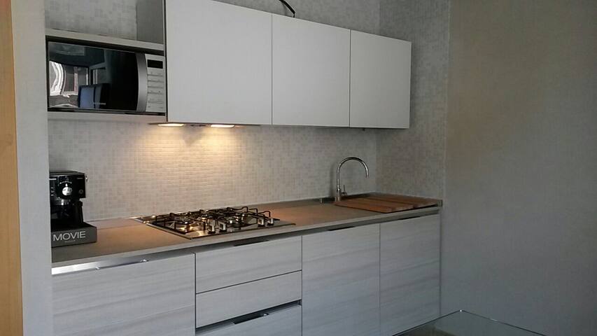 TALISMANO LUXURY HOUSE 16 PAX CENTRO CITTA’ gallery image 5