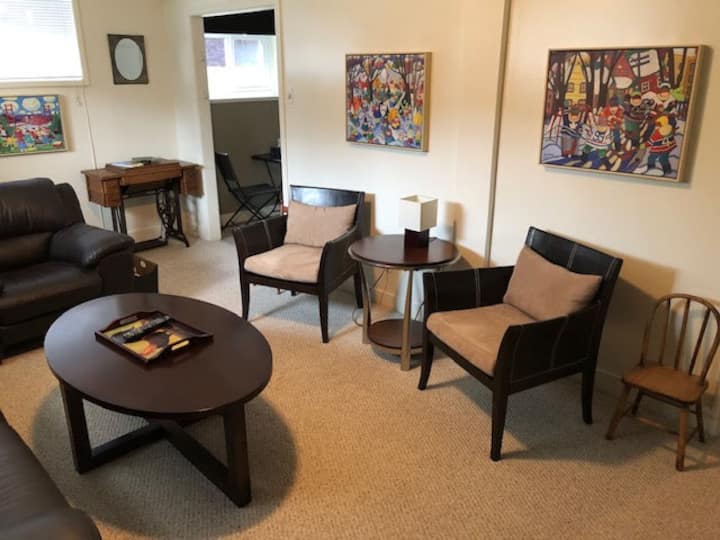 Julie's Place - Private, Comfort, Independence - 재스퍼