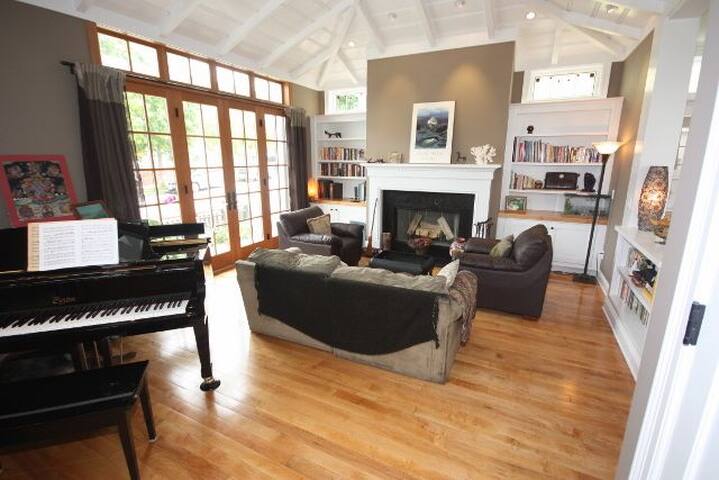 Stunning Luxury Beach Home