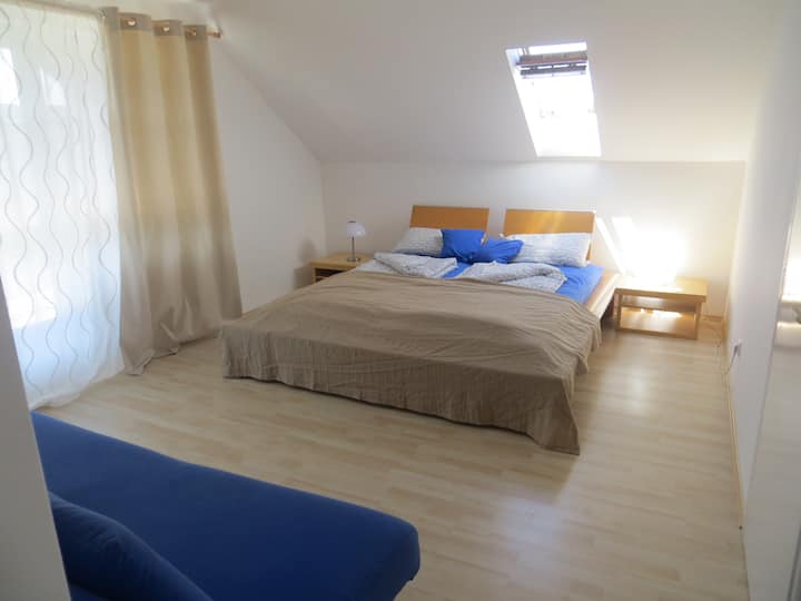 Dhoma e gjumit kati i 2-të