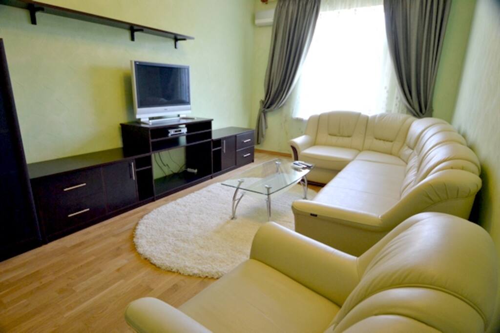 Lovely 2 Bedroom on Main St ID 257 Apartments for Rent in Kiev, Kiev