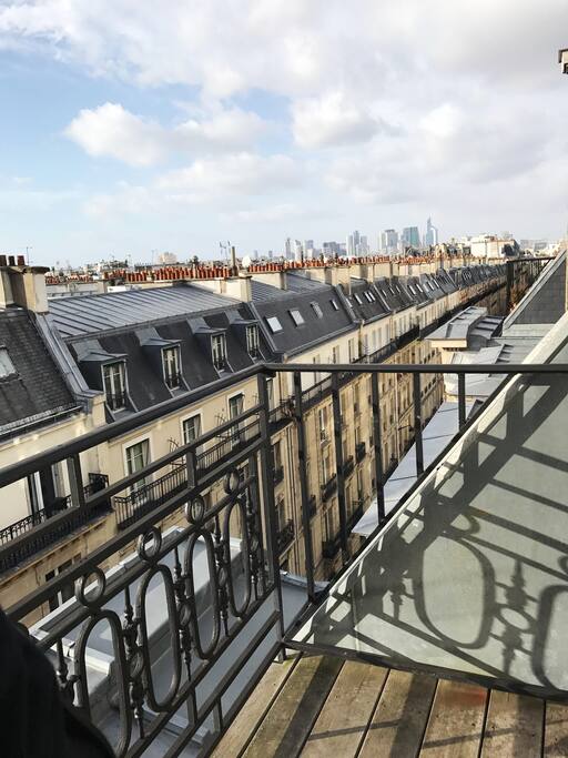 Balcon vue sur Paris La Défense