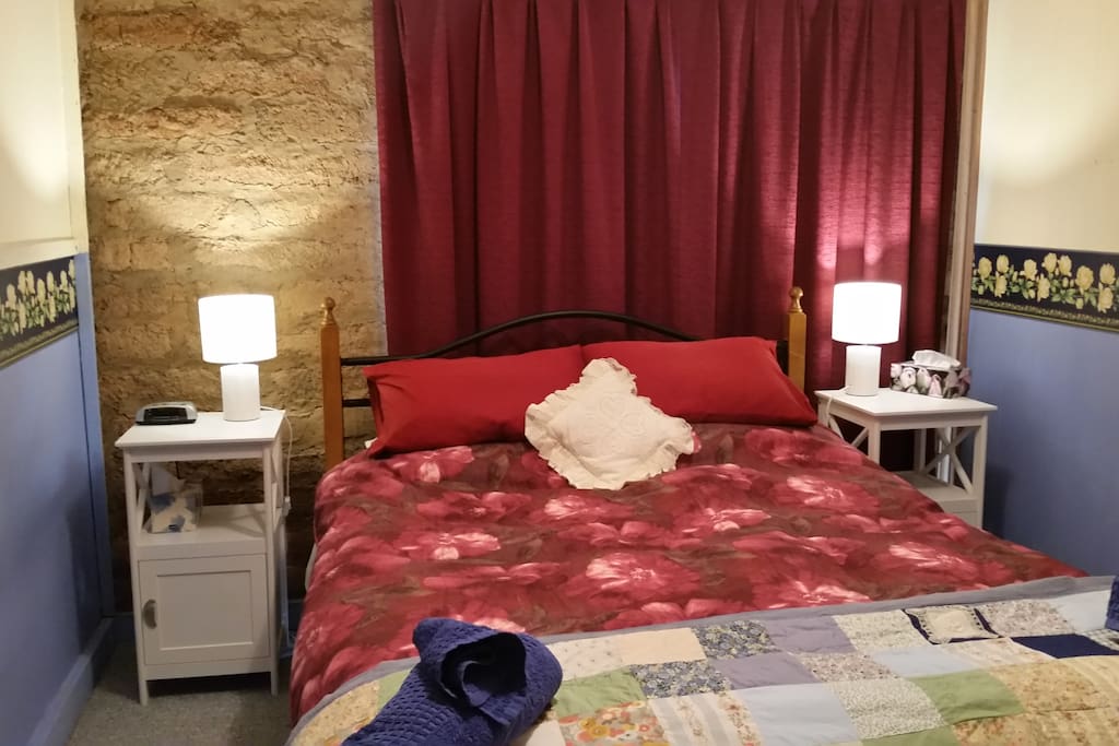 Queen bedroom
