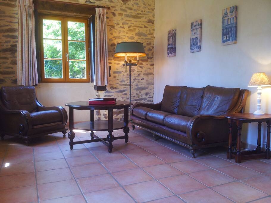 Le salon très lu minieux