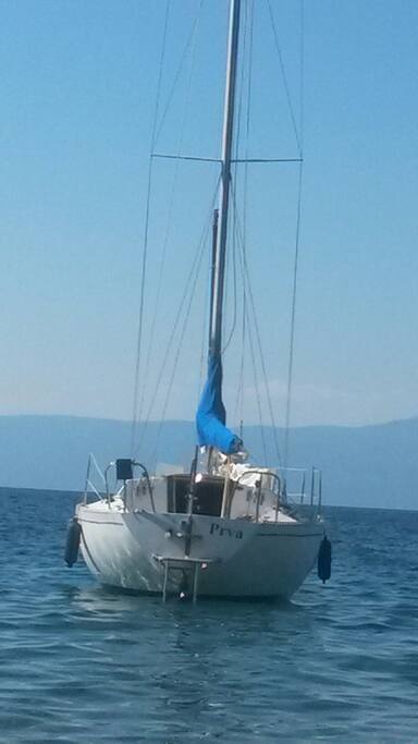 The name of sailboat is Prva. It means She First