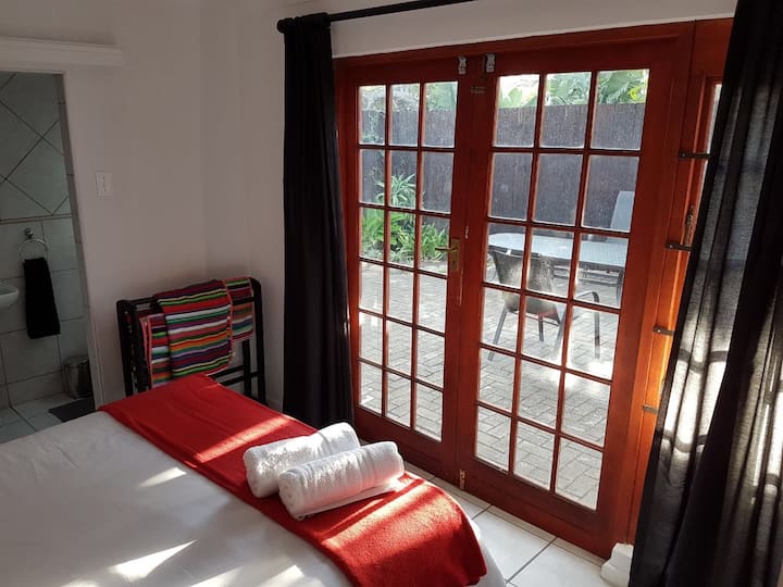 Beachroad Apartment - uncapped WIFI & DSTV