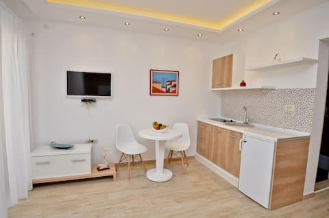 Successful Airbnb property: Apartment Buda near Old Town Budva in Gospoština