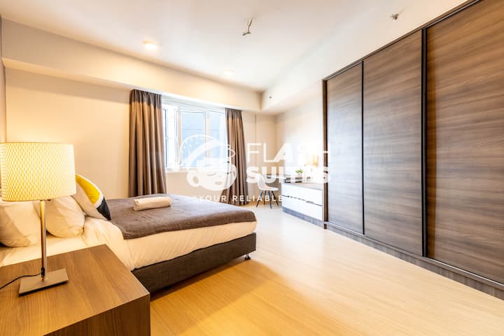 WC-16-09 · Windmill Upon Hills Skyvilla 3BR por Flash Suites