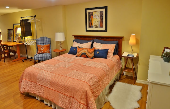 Легло и скрин с двоен размер за ваше ползване