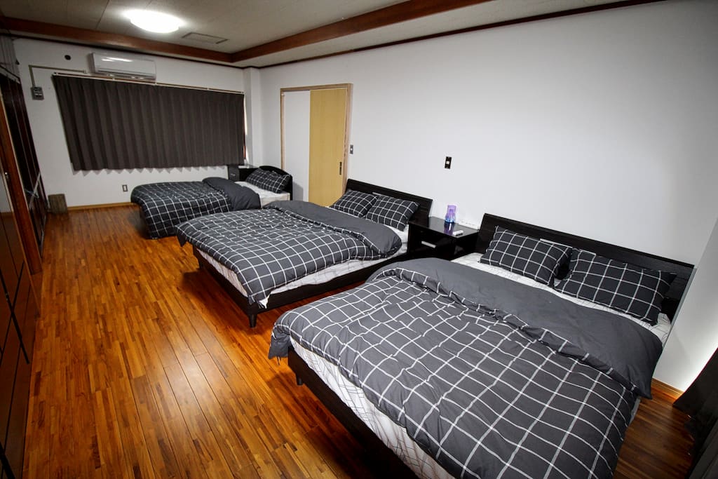 寝室1
Bed room 1