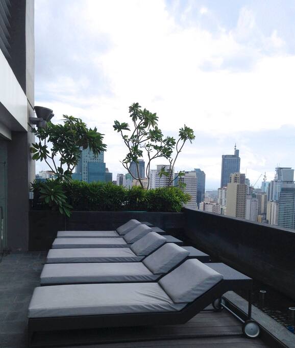 Sun Deck at the 36th Floor