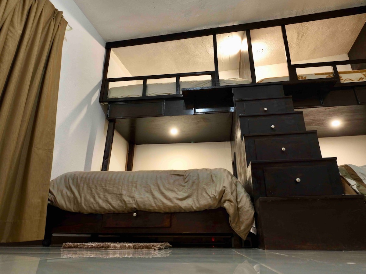 საძინებელი 1