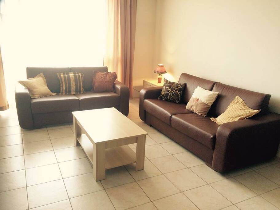 Lounge with Sofa Bed