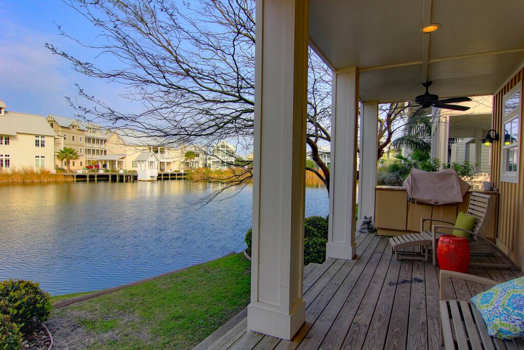 The Veranda 141 BE-Back Deck