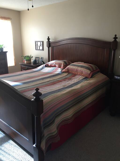 King master with bathroom
