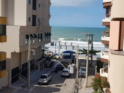 Apt 50 meters from the sea, 3 bedrooms and 2 parking spaces