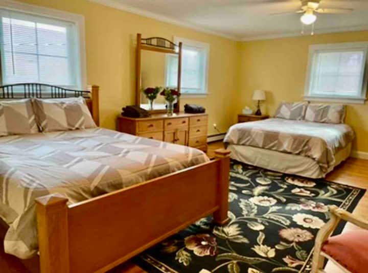 Second Level Double Queen Room