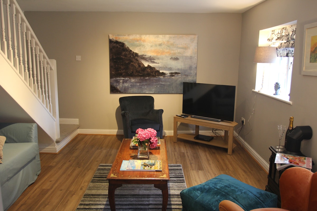 Popular Airbnb listing: Delightful 2 bedroom cottage in a rural location in Cheshire West And Chester