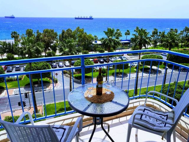 Sea Front Panorama *  Promenade * Marina * Central