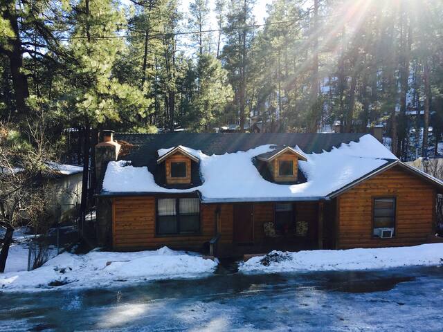 Paradise Canyon Cabin Hot Tub Fire Place Cabins For Rent In