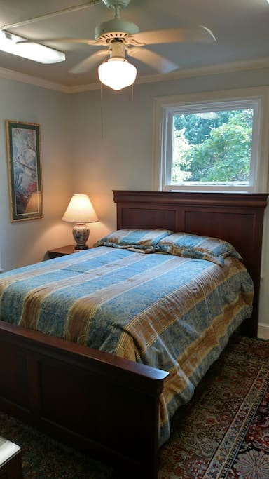 Bedroom with full bed