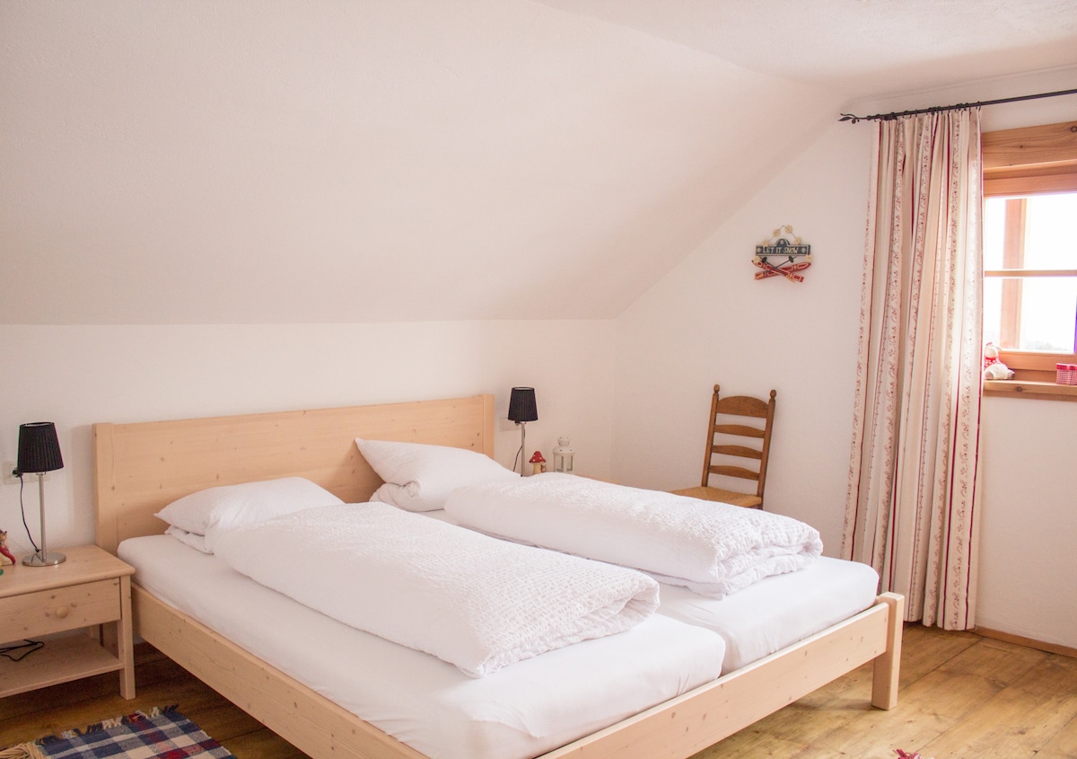 חדר שינה 1 עם מיטה זוגית