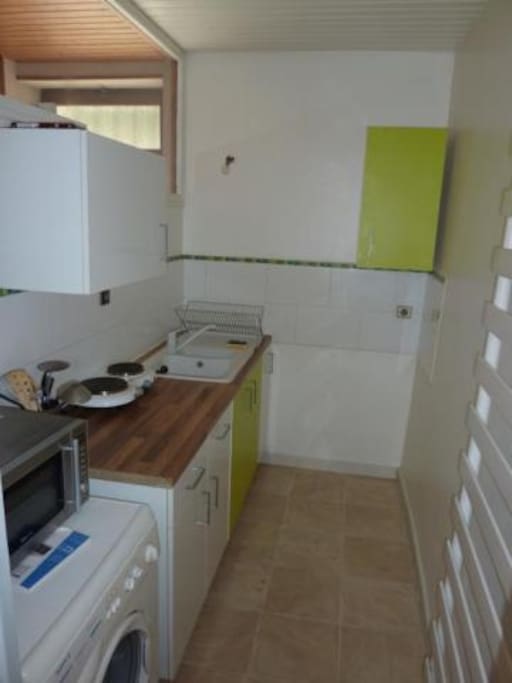 Une cuisine indépendante dans un petit appartement