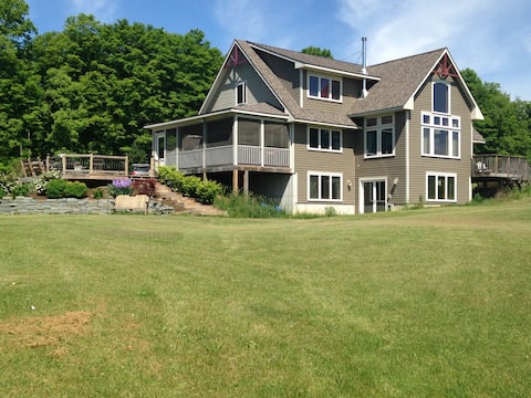 Ithaca College and Cornell Graduation- 5 bedrooms