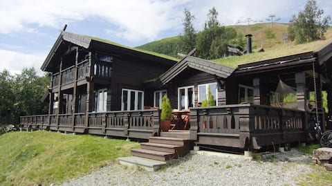 Luxurious Large Cabin in mountain resort