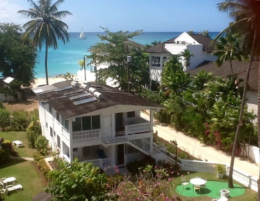 Beachside Art Studio Apartment Condominiums for Rent in Holetown