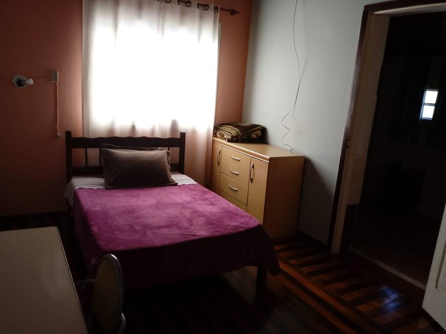 Quarto casal com banheiro