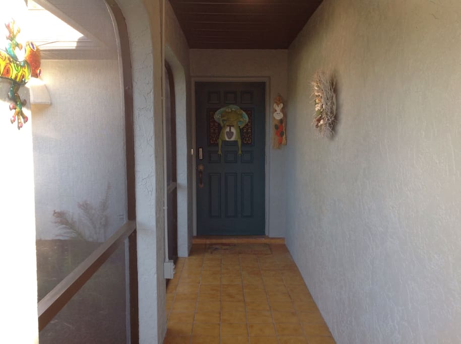 Screened entry. Welcome to paradise!