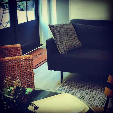 Popular Airbnb listing: Beautiful Barnhouse Suite with Patio in Shaughnessy