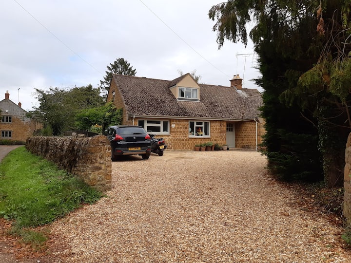 Fishing Lakes Holiday Rentals & Homes Banbury, United Kingdom Airbnb