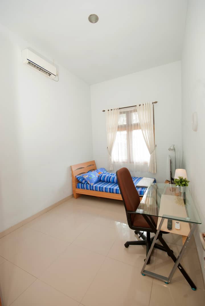 Bedroom 2 With Aircon & TV
