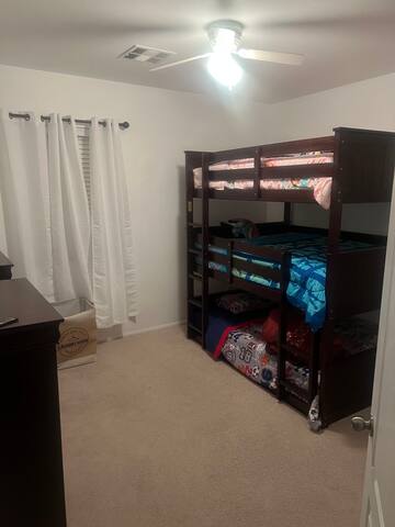 4 Bedroom 2 1/2 Bath with Pool gallery image 3