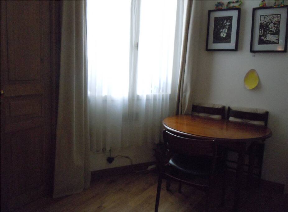 se poser au calme devant la fenêtre
