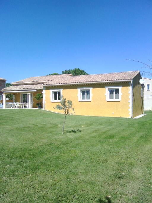LA MAISON AVEC SON TERRAIN