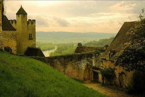 Medieval Cottage Next to Castle with Valley Views!