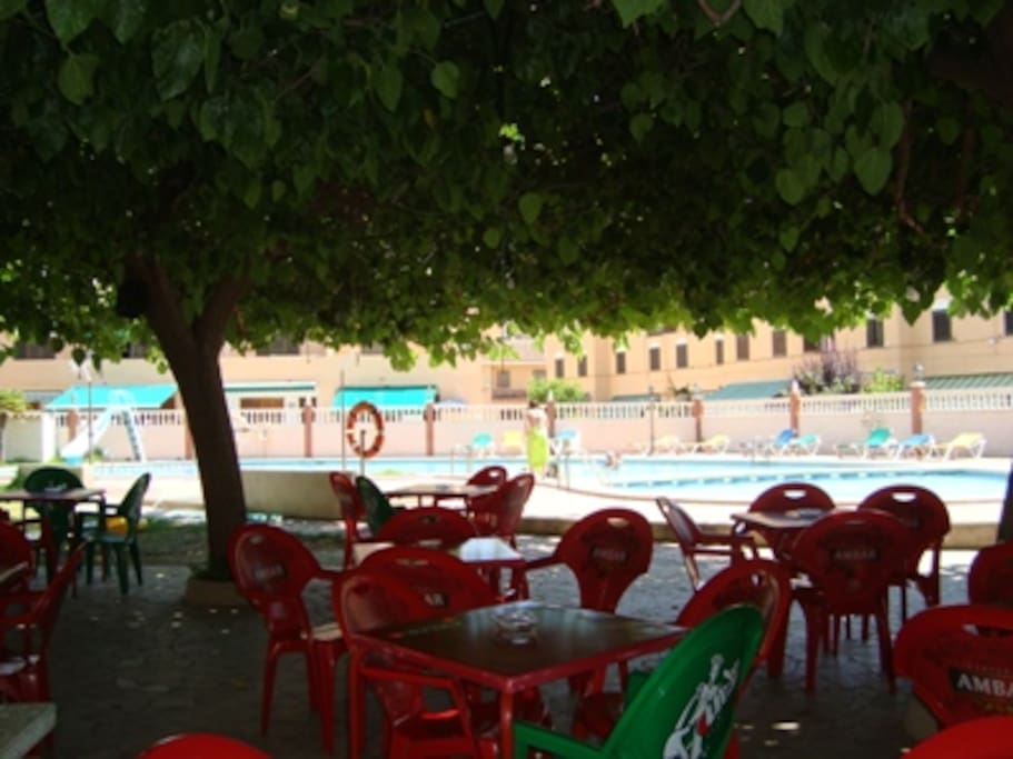 Bar y restaurante en la urbanización