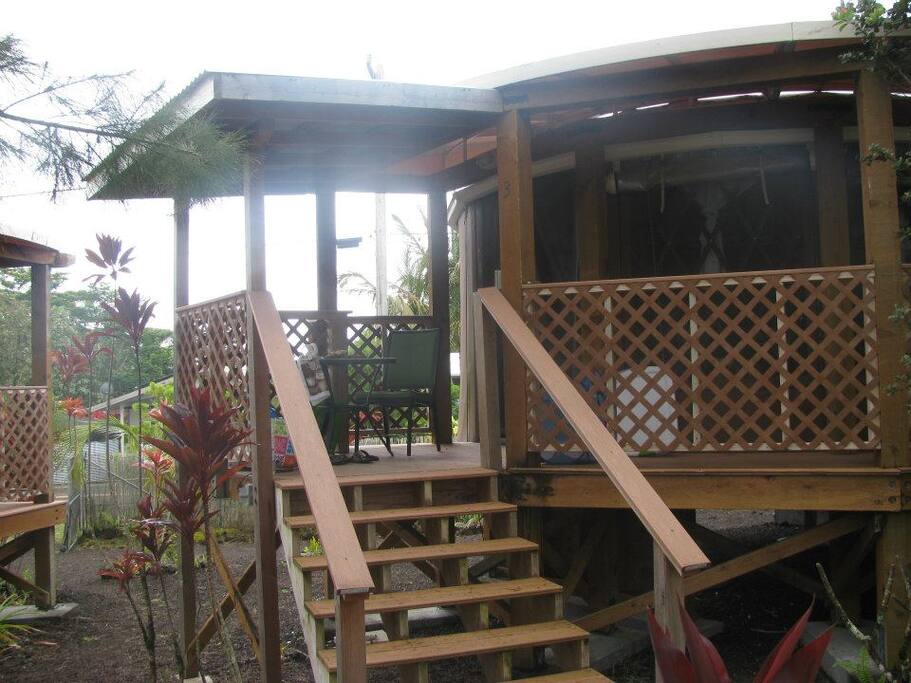 Lanai seating